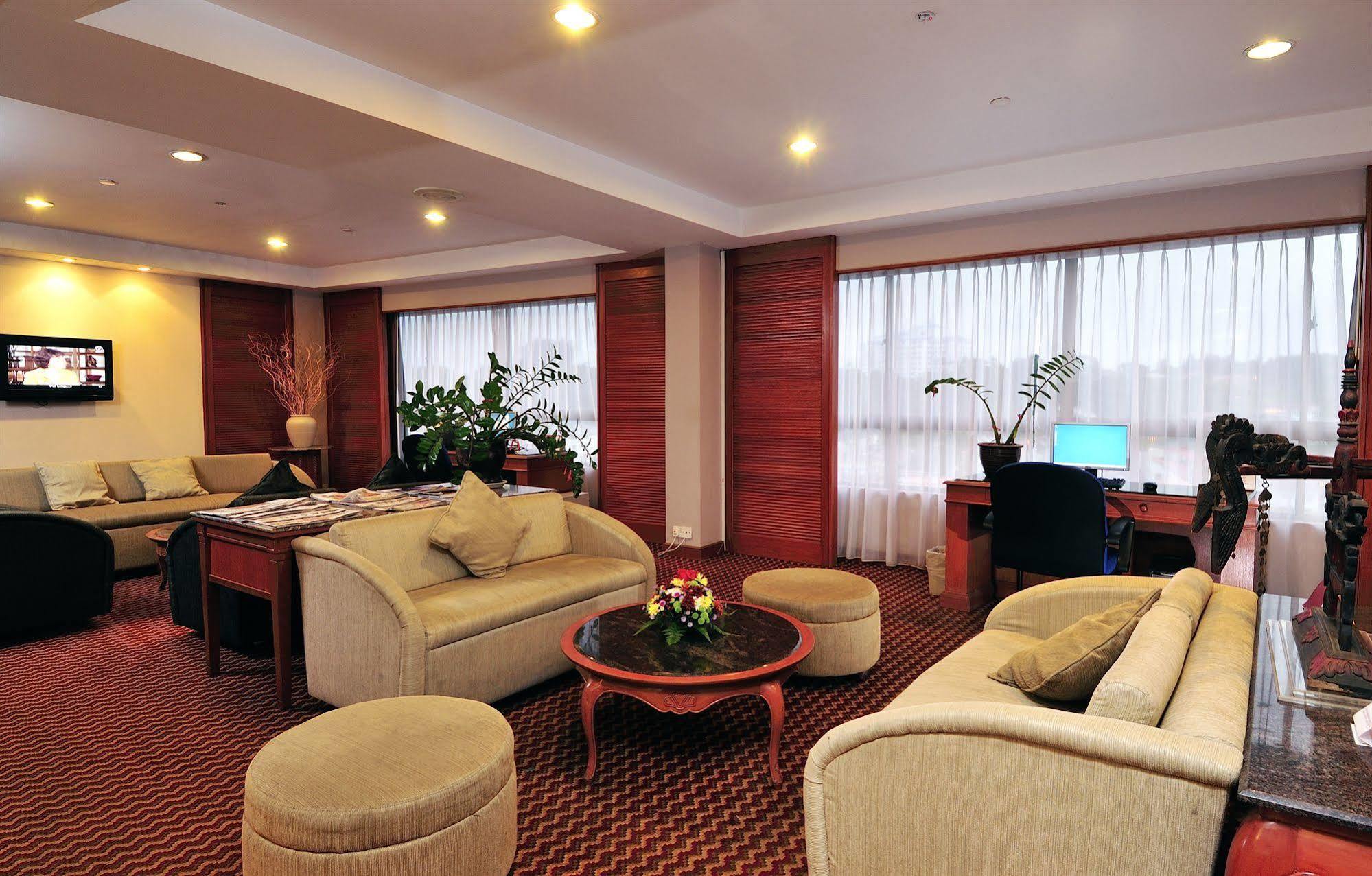 Parkcity Everly Hotel 米里 外观 照片