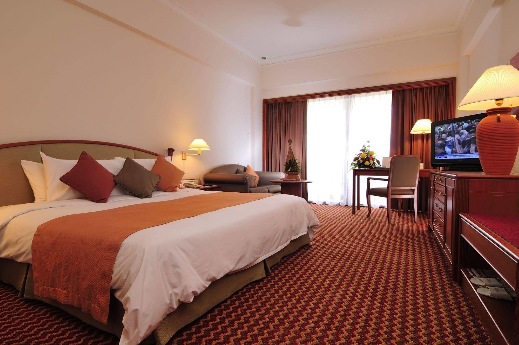 Parkcity Everly Hotel 米里 外观 照片