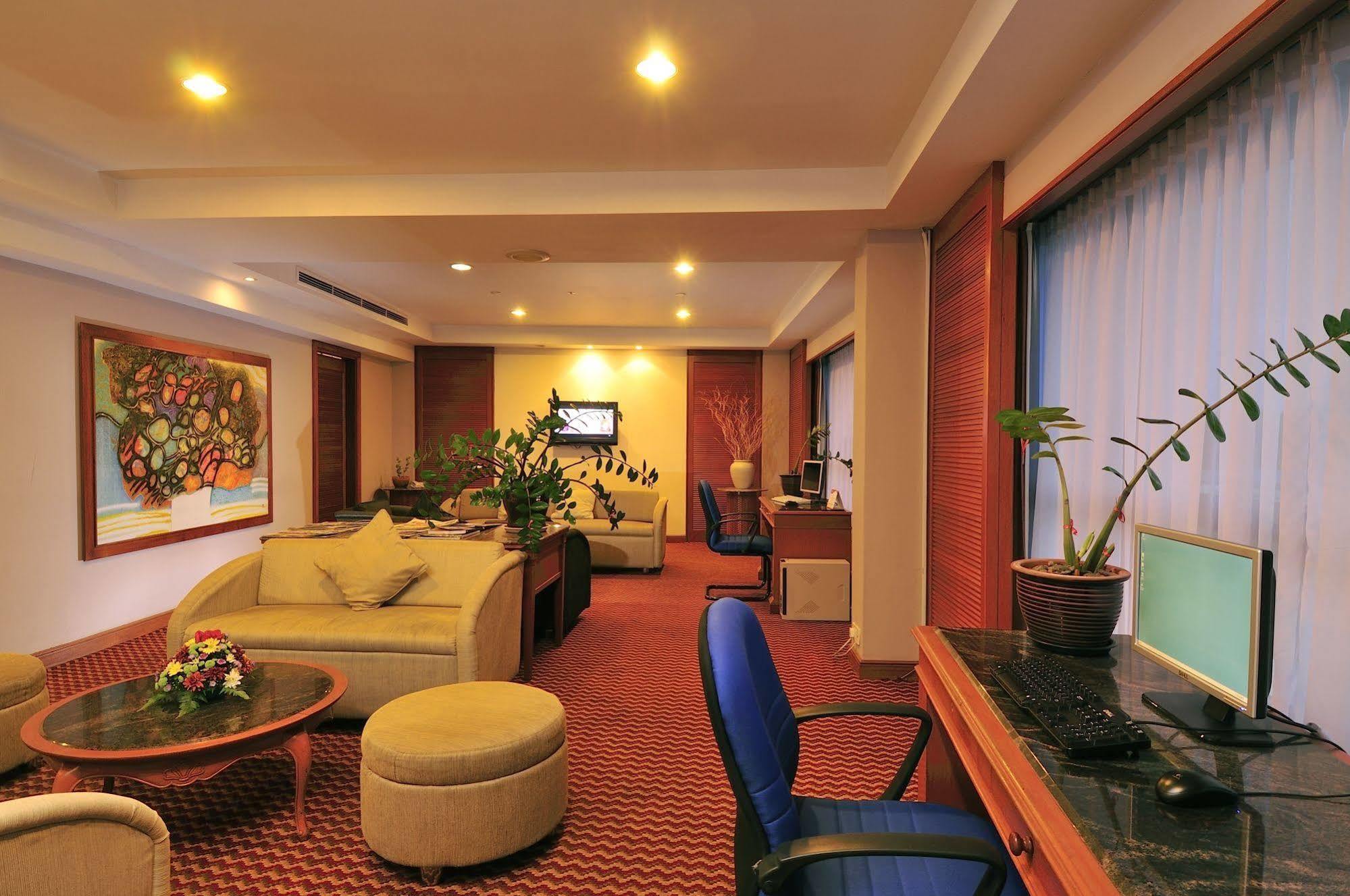 Parkcity Everly Hotel 米里 外观 照片